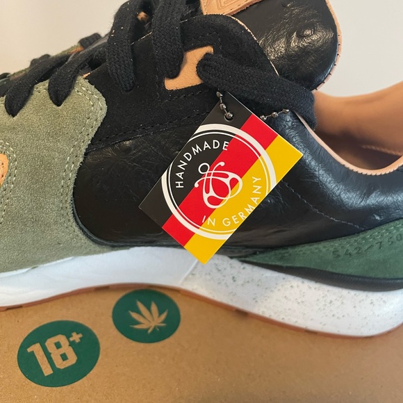 Sneakerbaas x KangaROOS Coil-R2 Made in Germany 'Sin City II' Sneaker - Picture 6 of 12